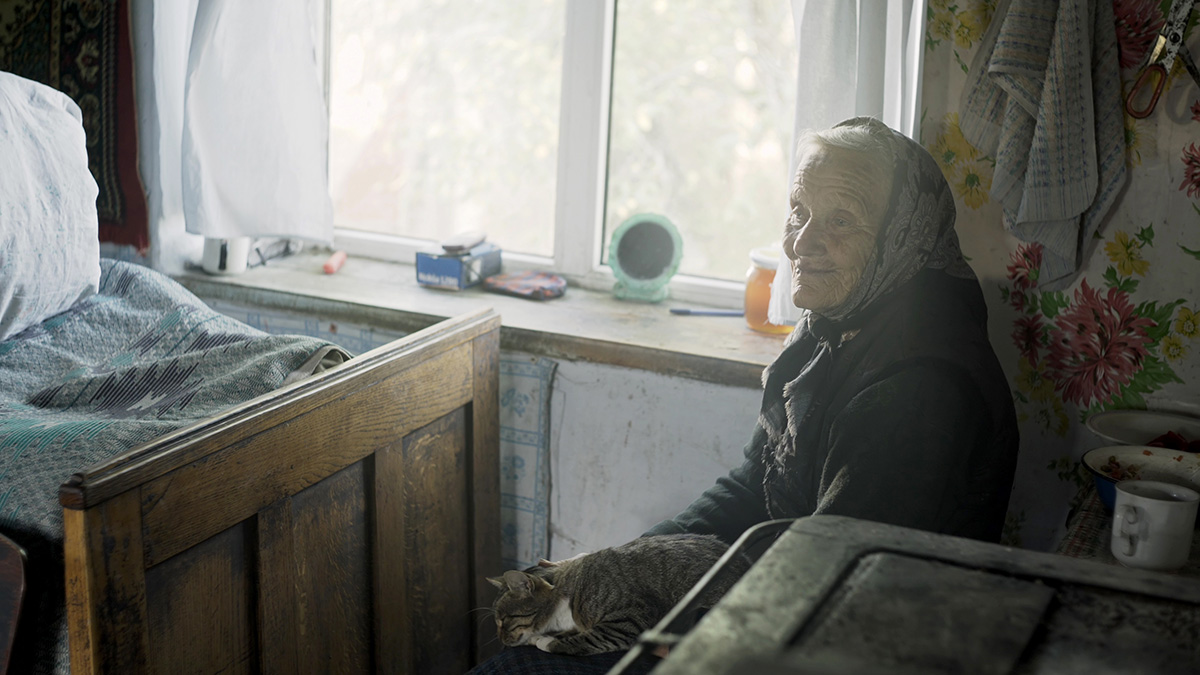 immagine per Anziani ucraini, la disperata difesa da una guerra feroce 